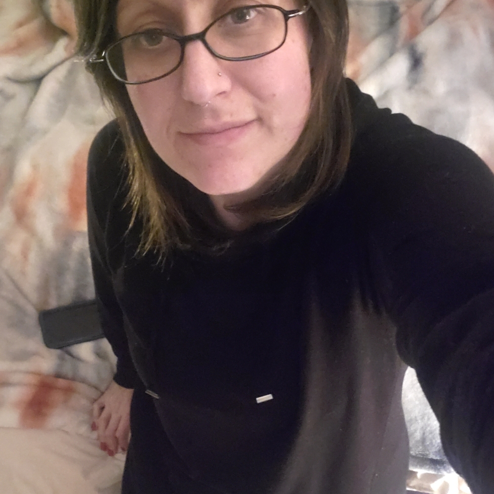 Meet your Posher, Alexis